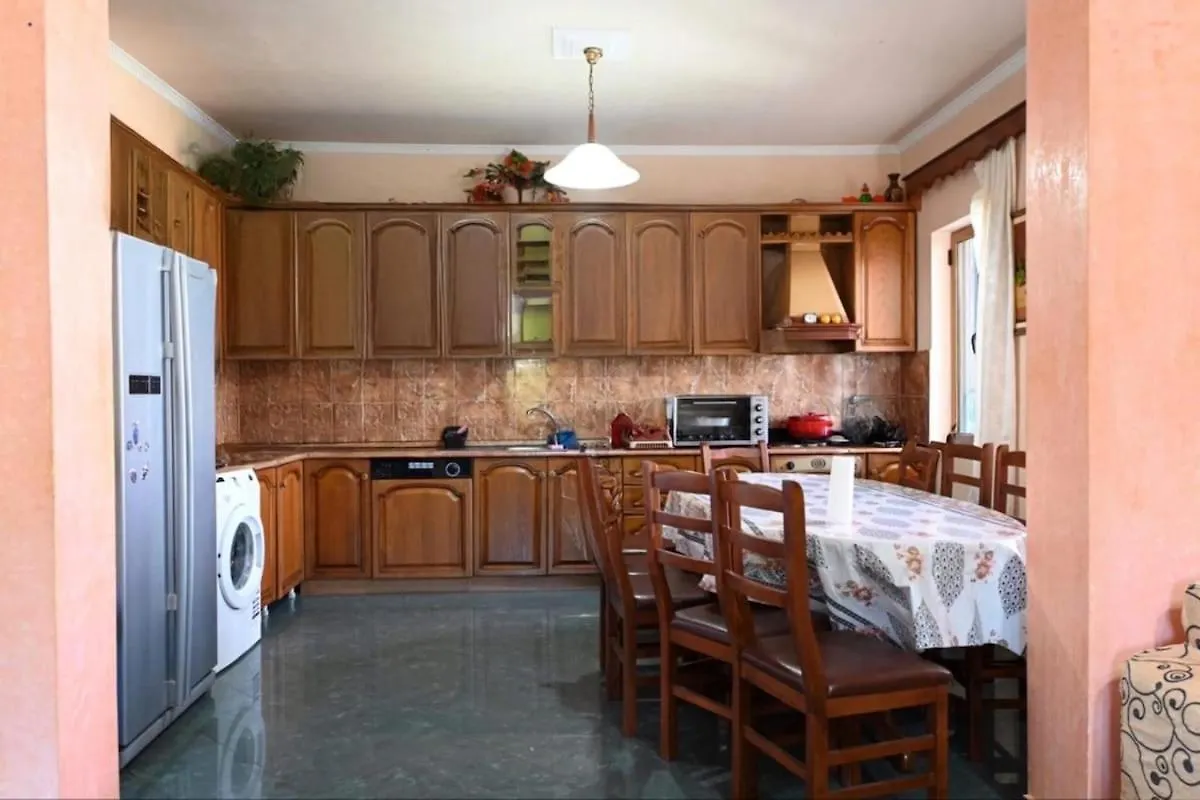 Holiday Villa! Lezhe Villa